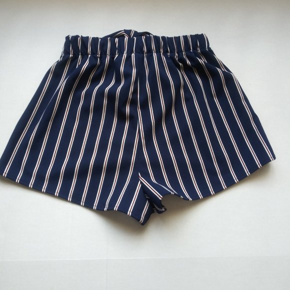 Agaci Stripe Pull- on shorts Size S - Picture 3 of 7